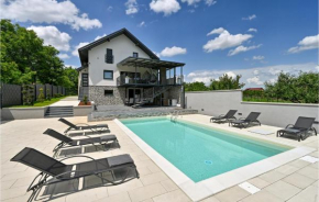 Stunning Home In Vinogradi Ludbreski With Wifi